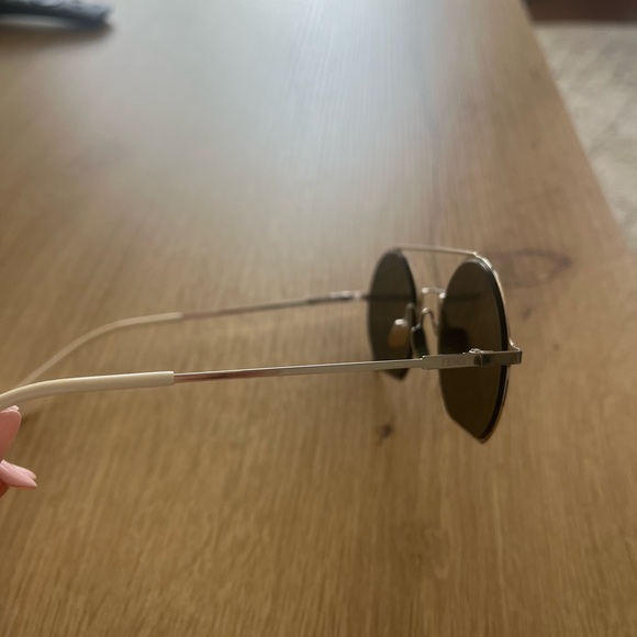 Fendi Sunglasses - Picture 2 of 7